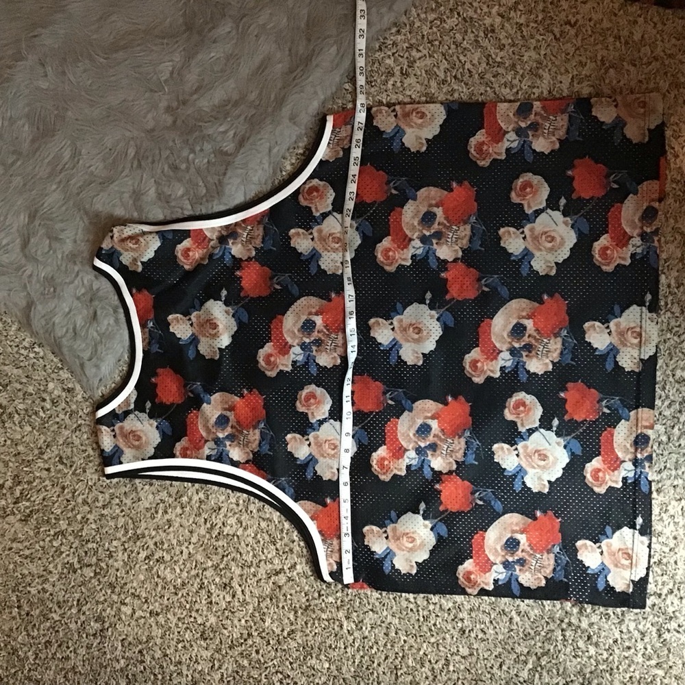 No Boundaries Men’s Floral Skull Mesh Jersey - Picture 5 of 10